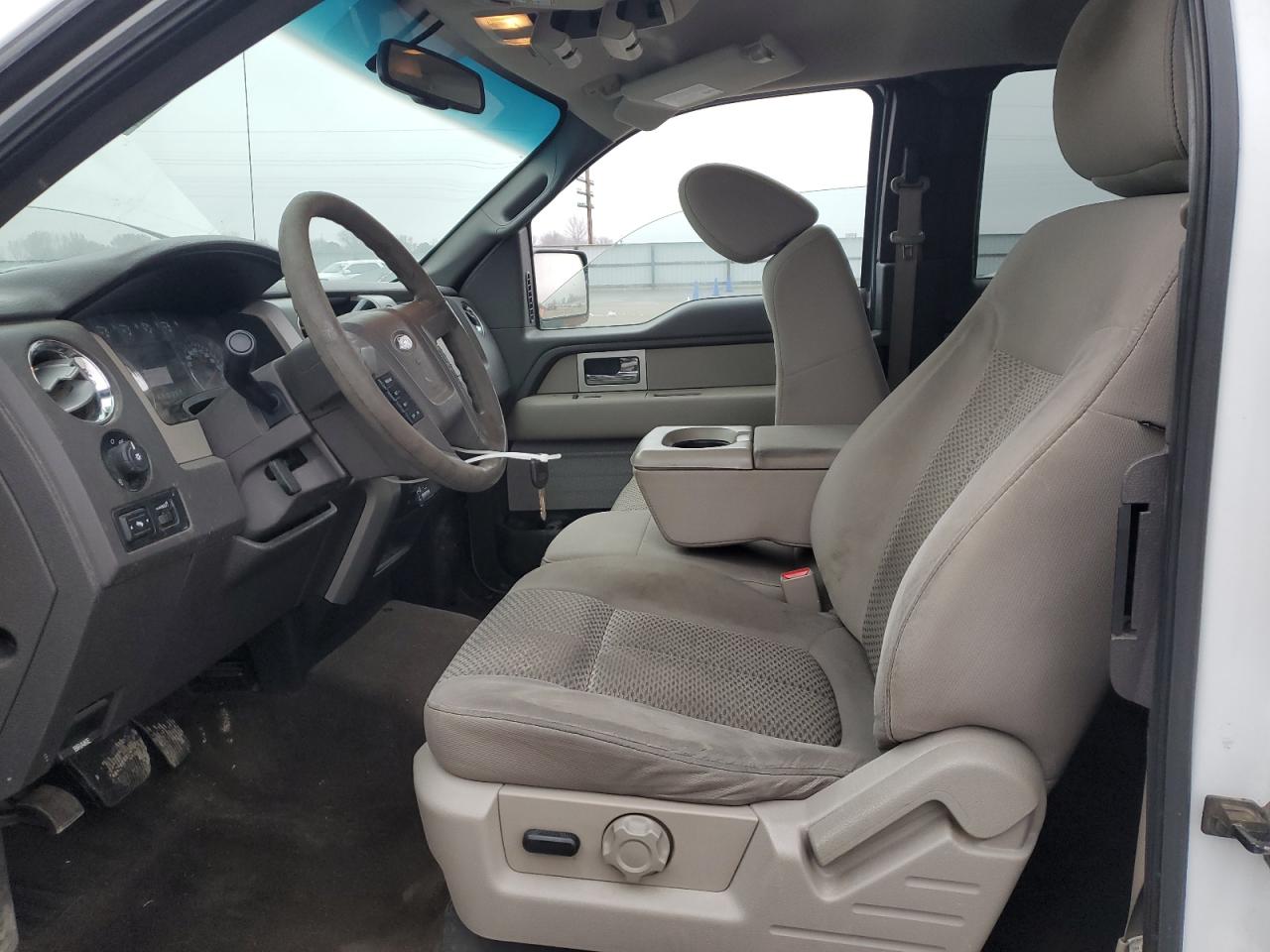2010 Ford F-150 - Image 7