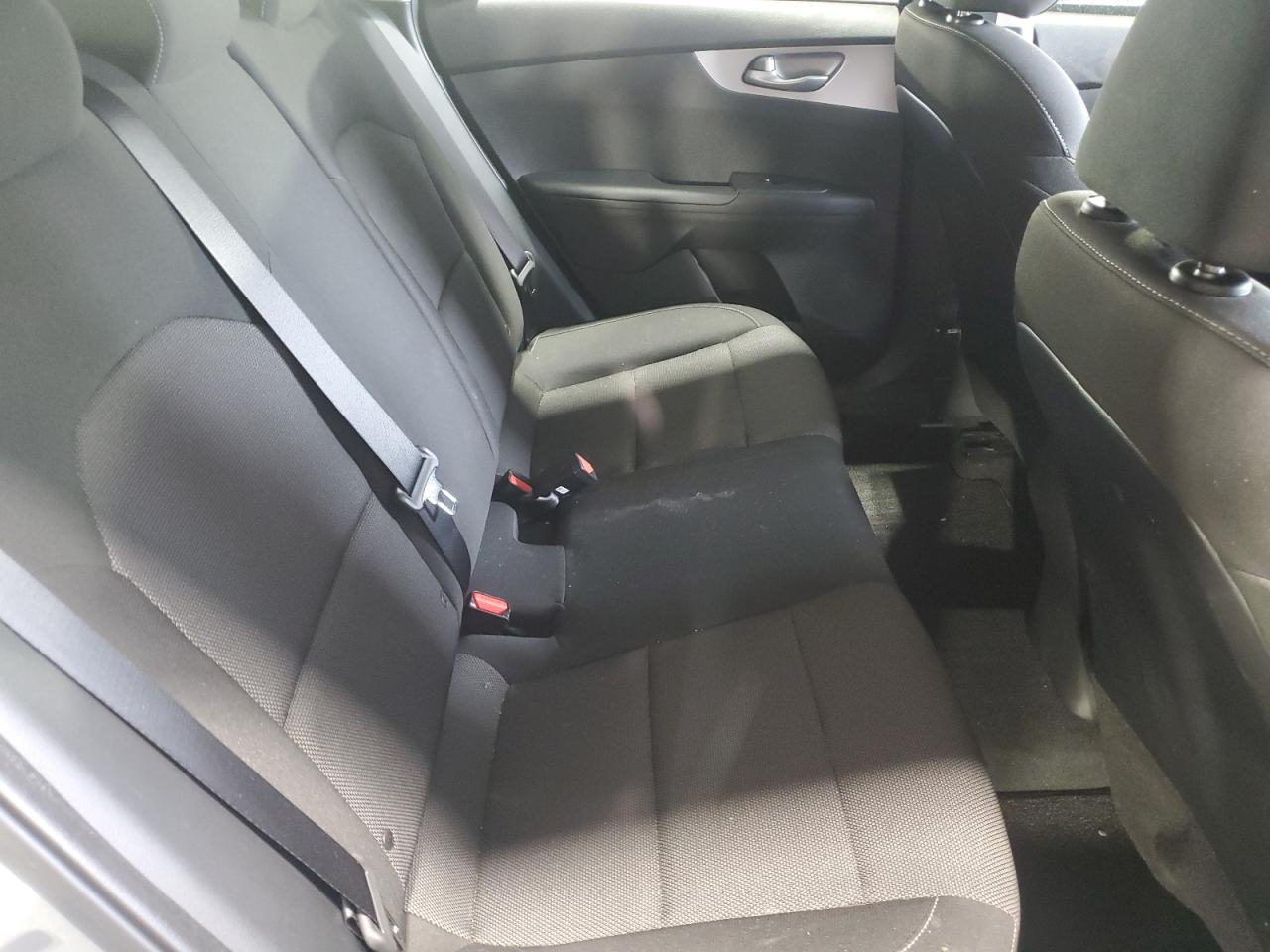 2023 Kia Forte - Image 10