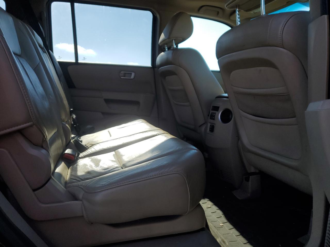 2011 Honda Pilot - Image 11
