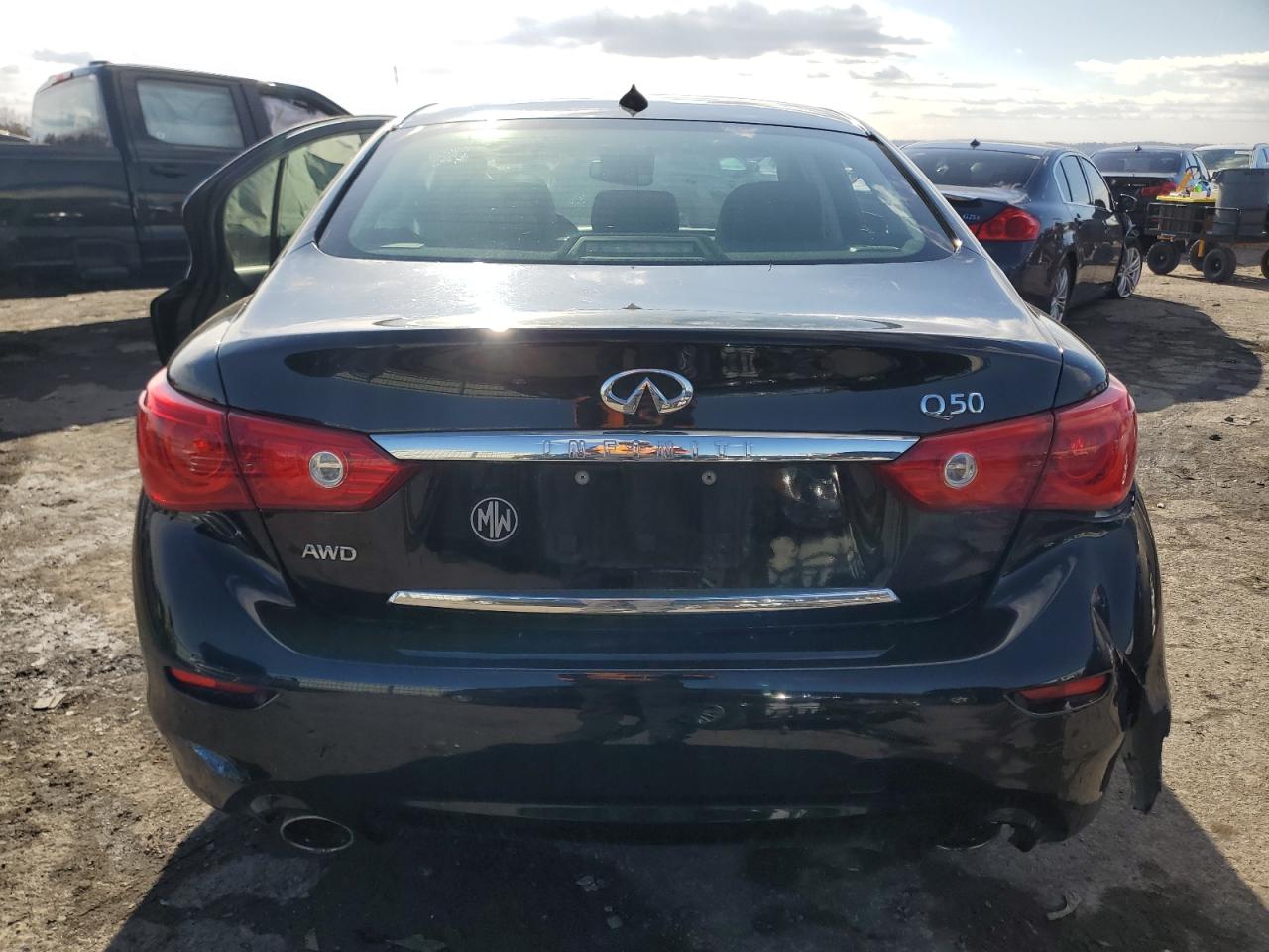 2015 Infiniti Q50 - Image 6