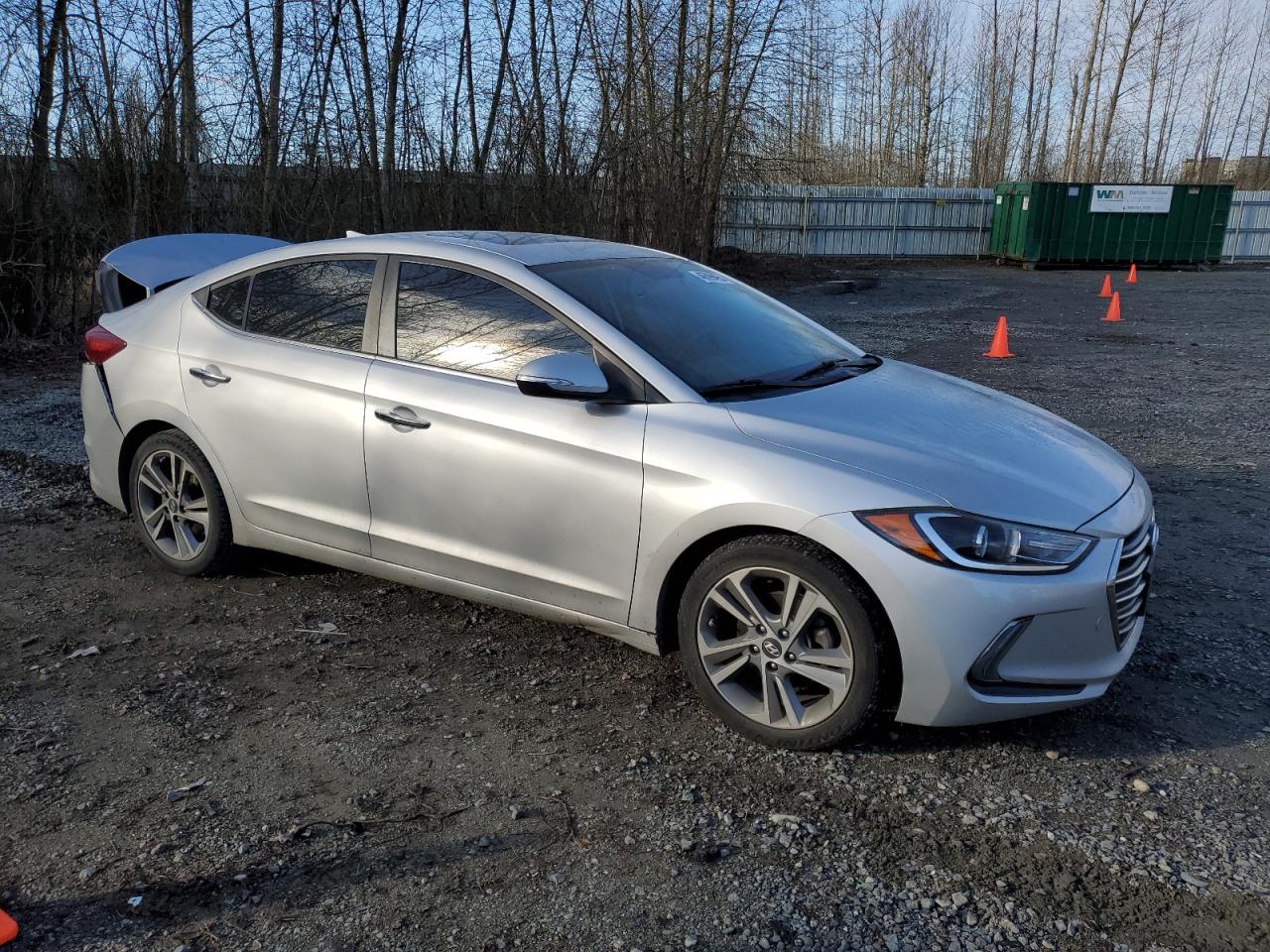 2017 Hyundai Elantra - Image 4