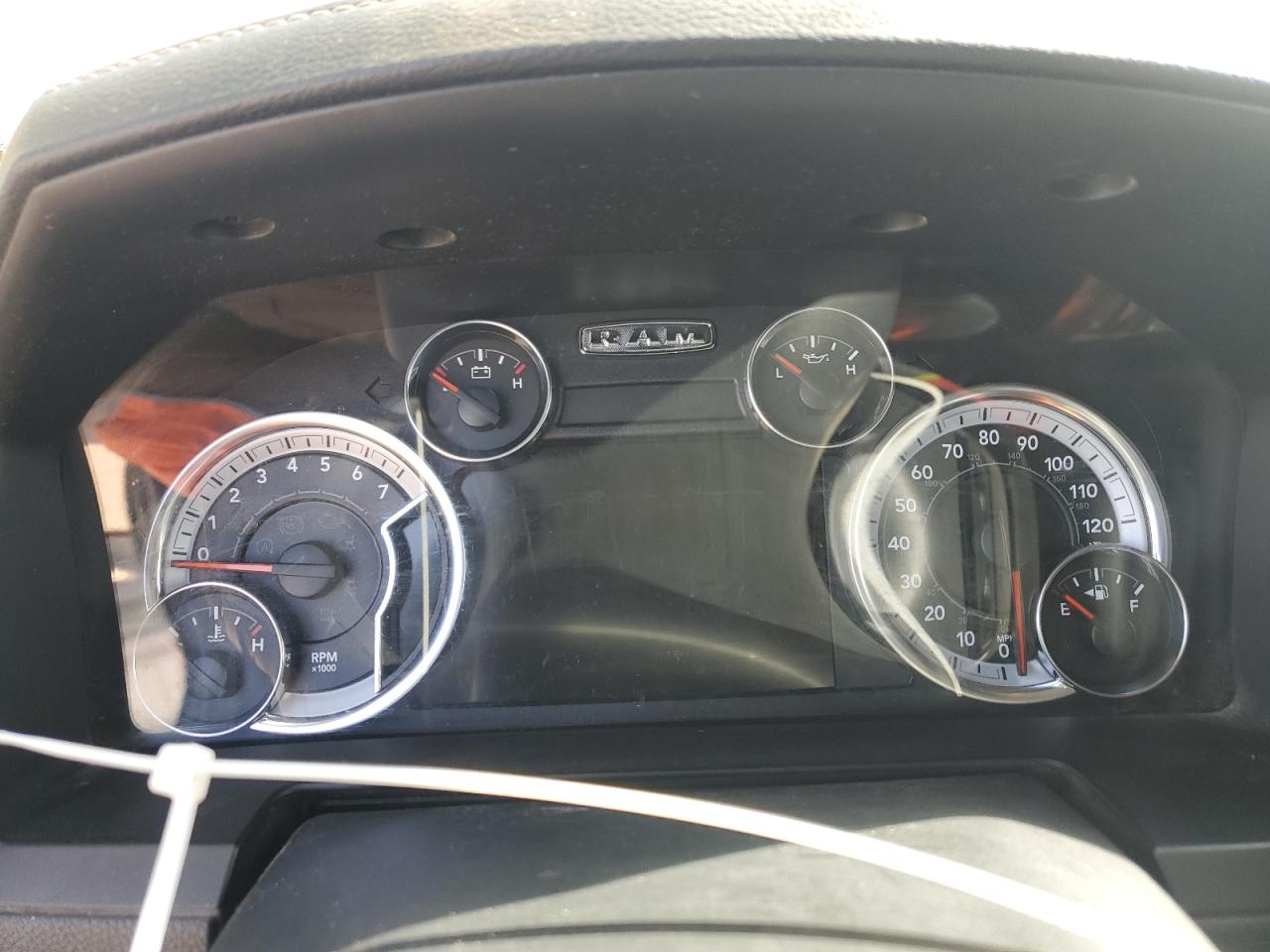 2013 RAM 1500 - Image 9