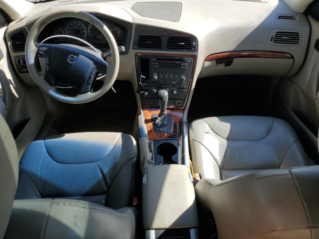 2005 Volvo XC70 - Image 8