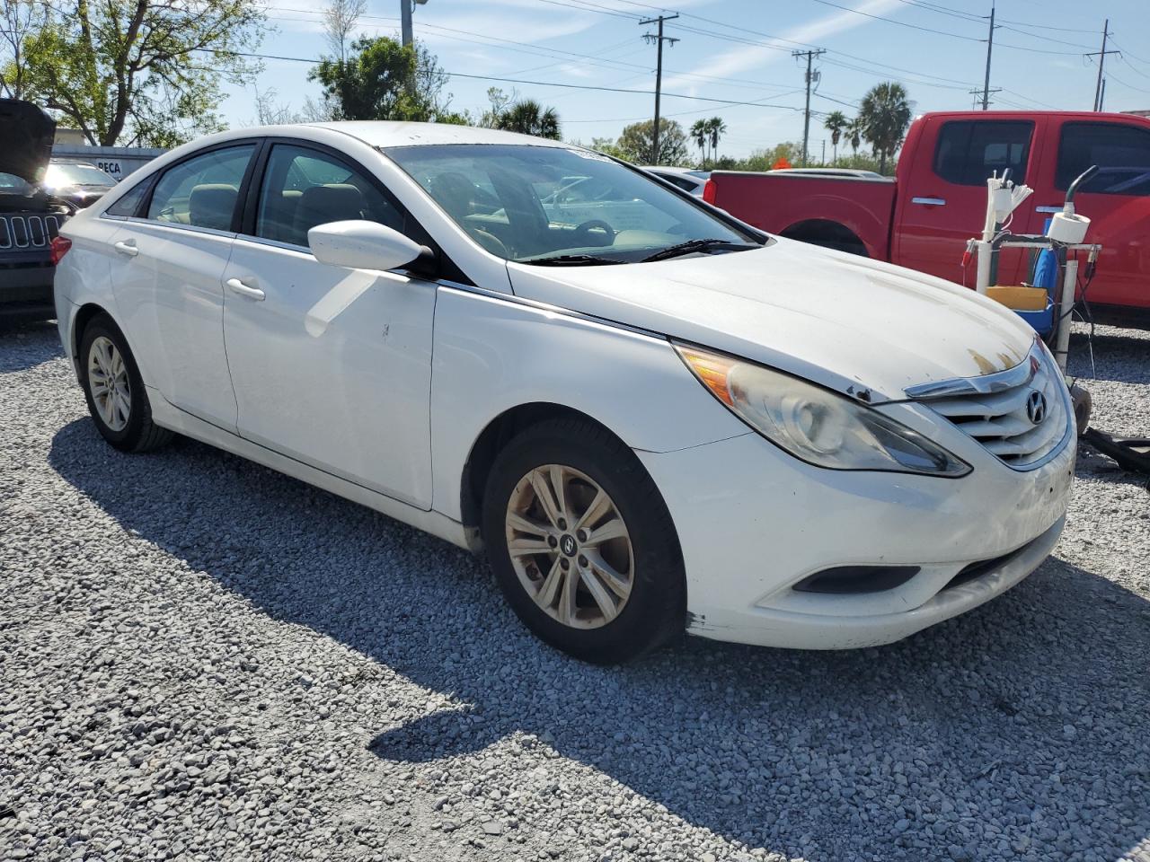 2011 Hyundai Sonata - Image 4