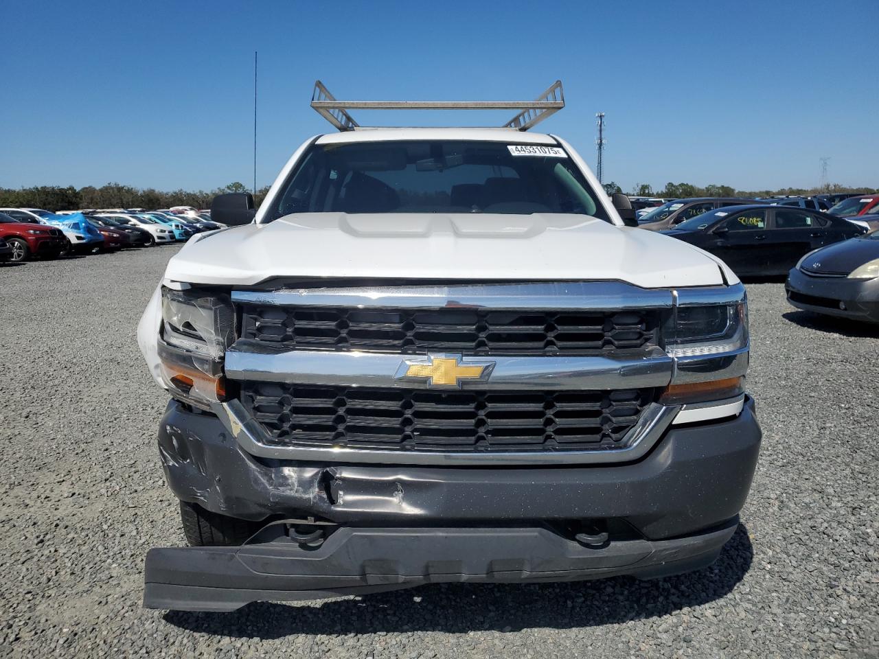 2016 Chevrolet Silverado - Image 5