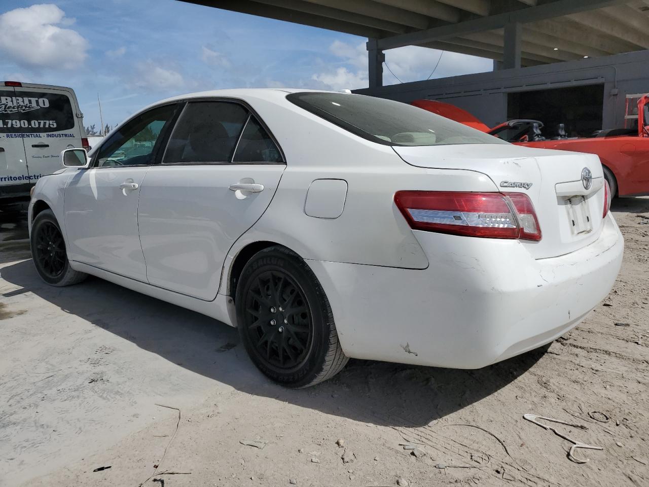 2010 Toyota Camry - Image 2