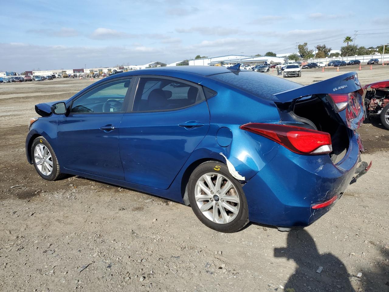 2014 Hyundai Elantra - Image 2