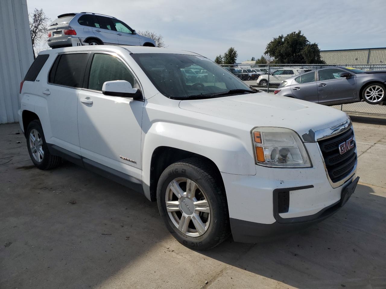 2016 GMC Terrain - Image 4