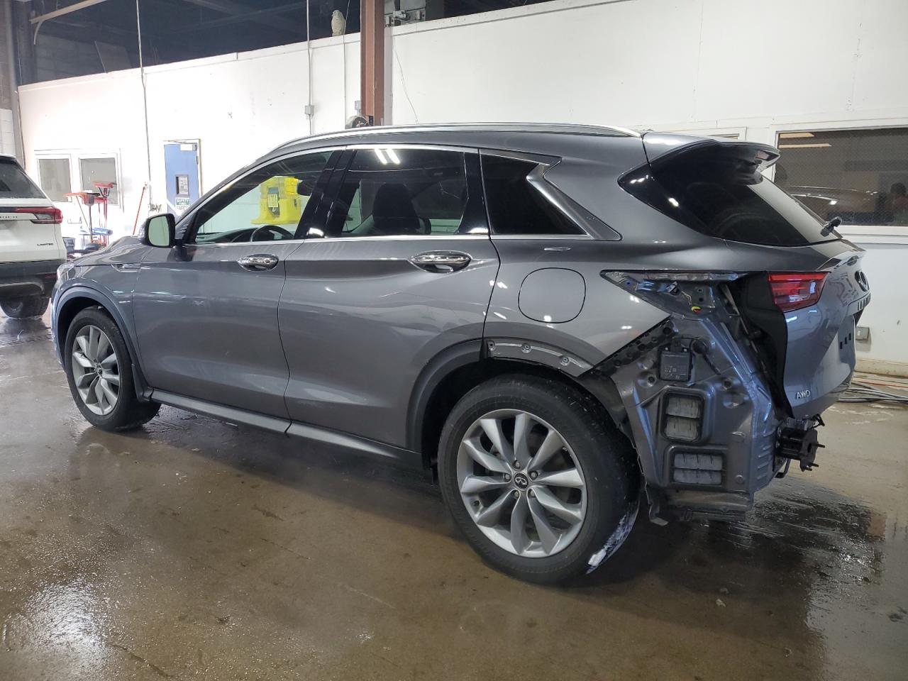 2019 Infiniti QX50 - Image 2