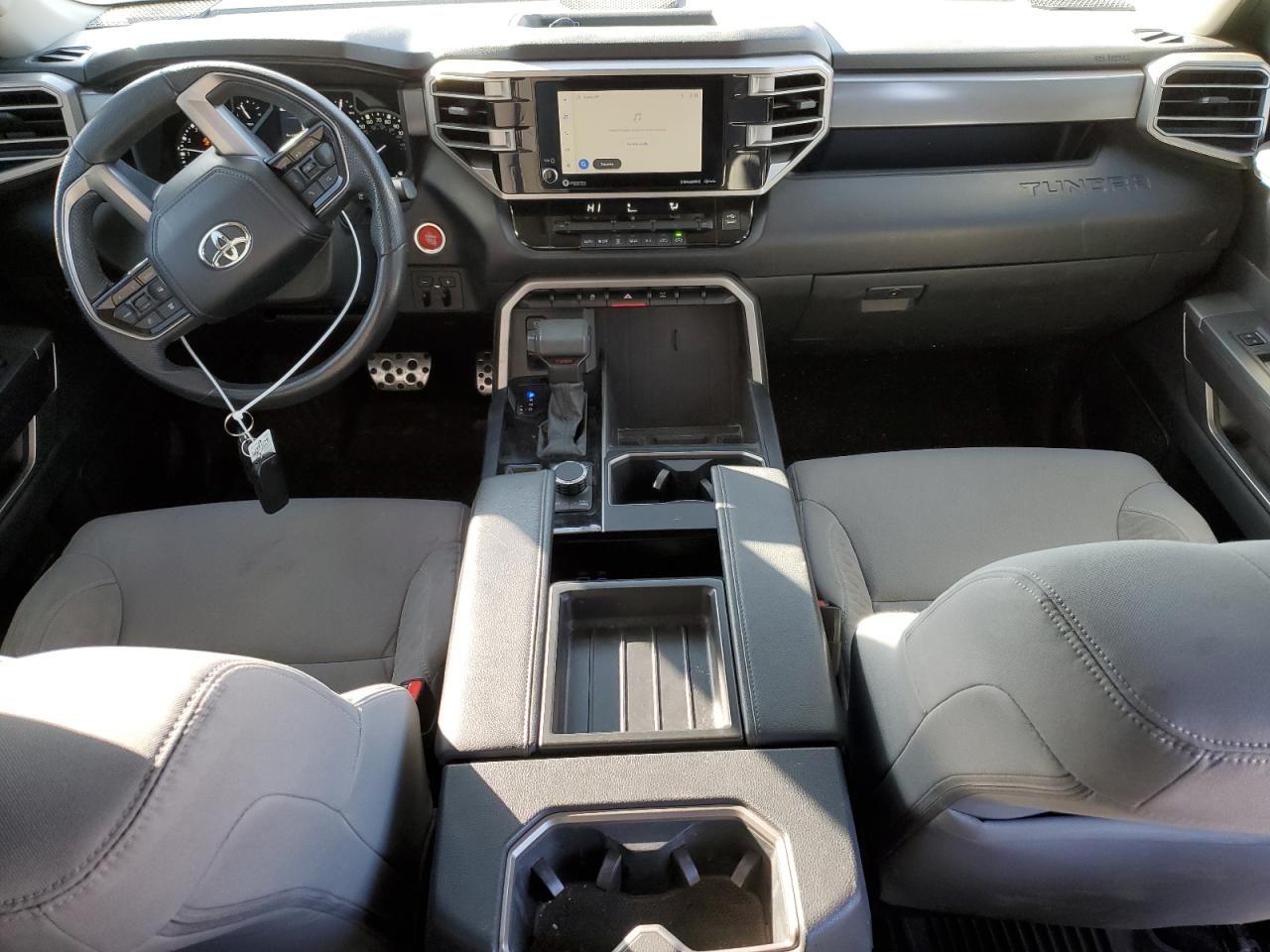 2022 Toyota Tundra - Image 8