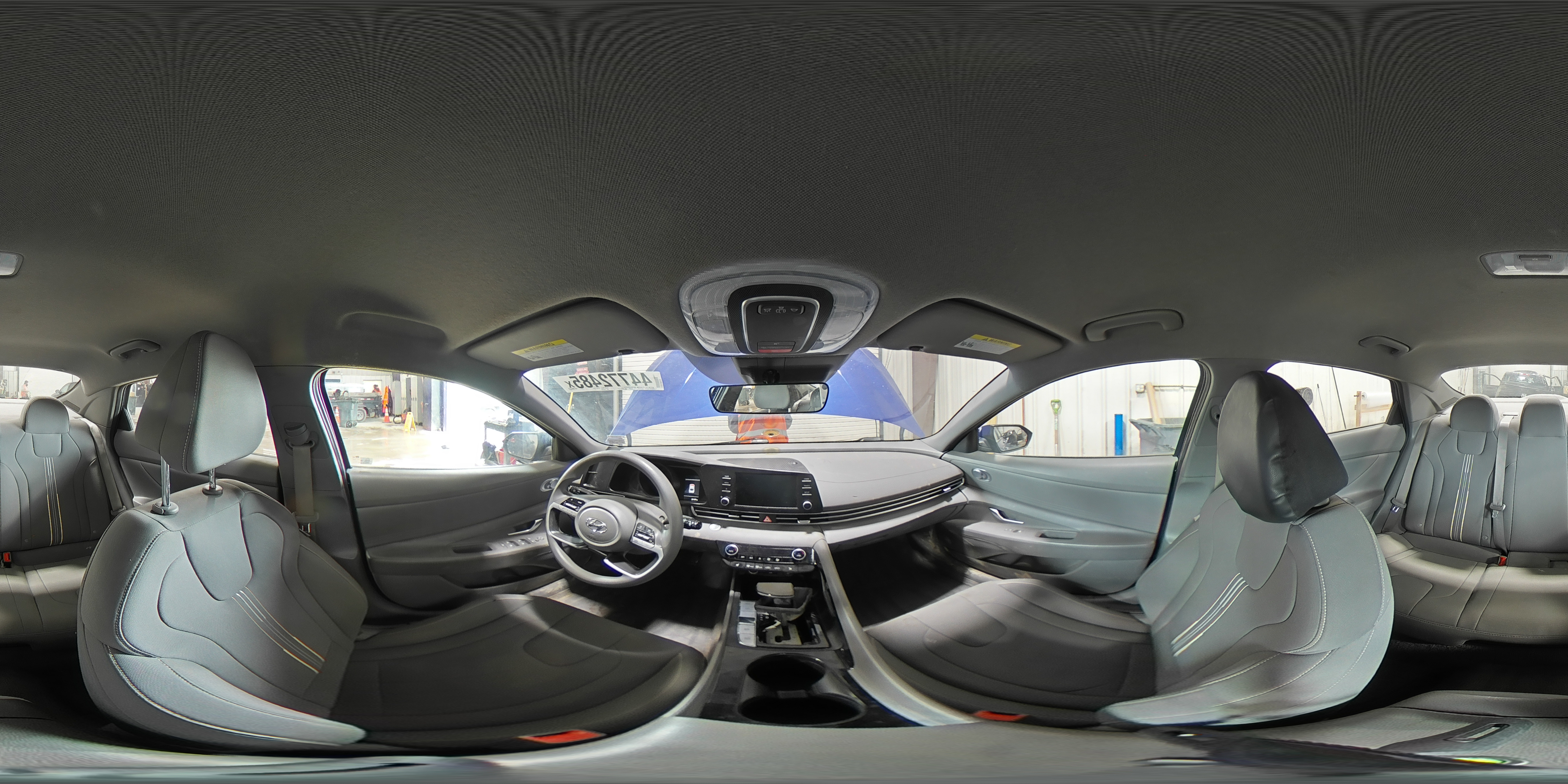2023 Hyundai Elantra - Image 14