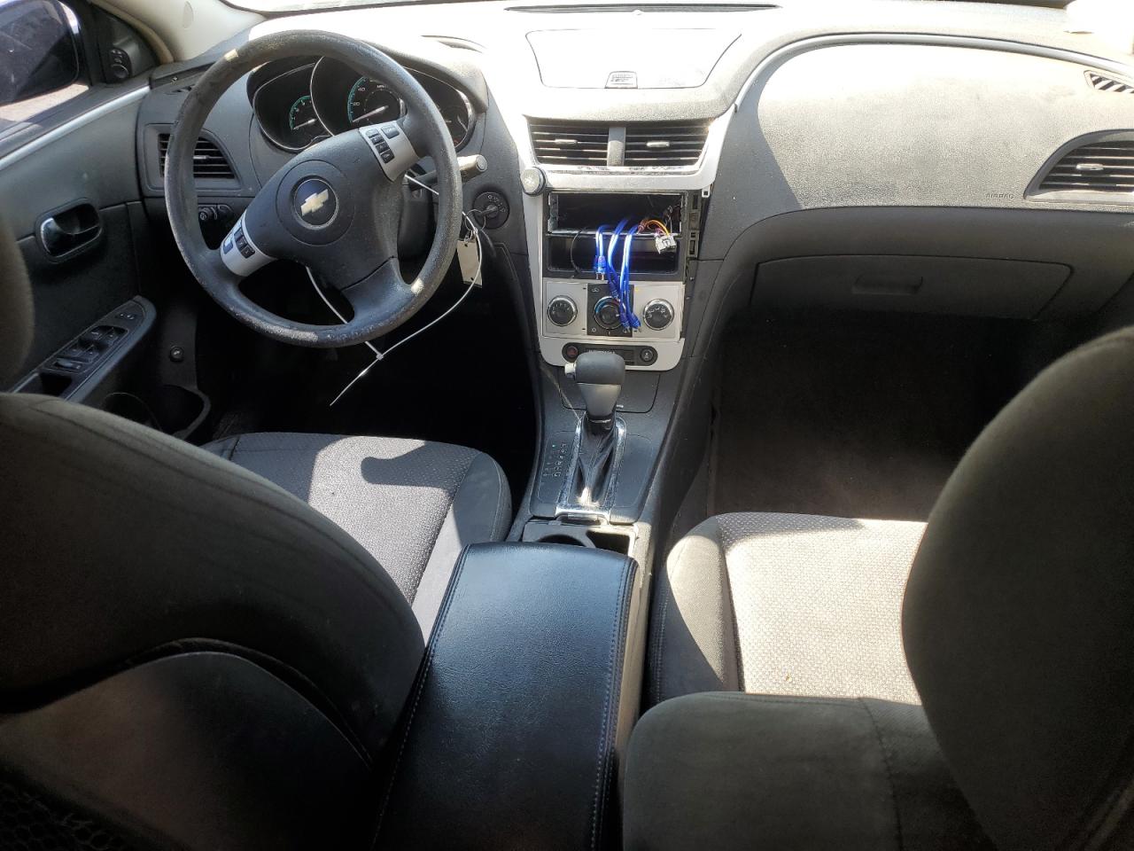 2009 Chevrolet Malibu - Image 8
