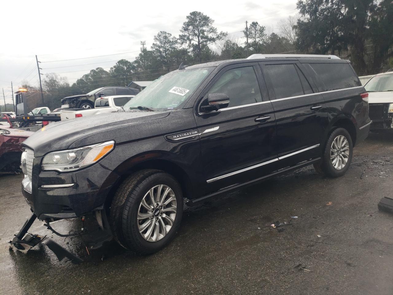 2022 Lincoln Navigator - Image 1