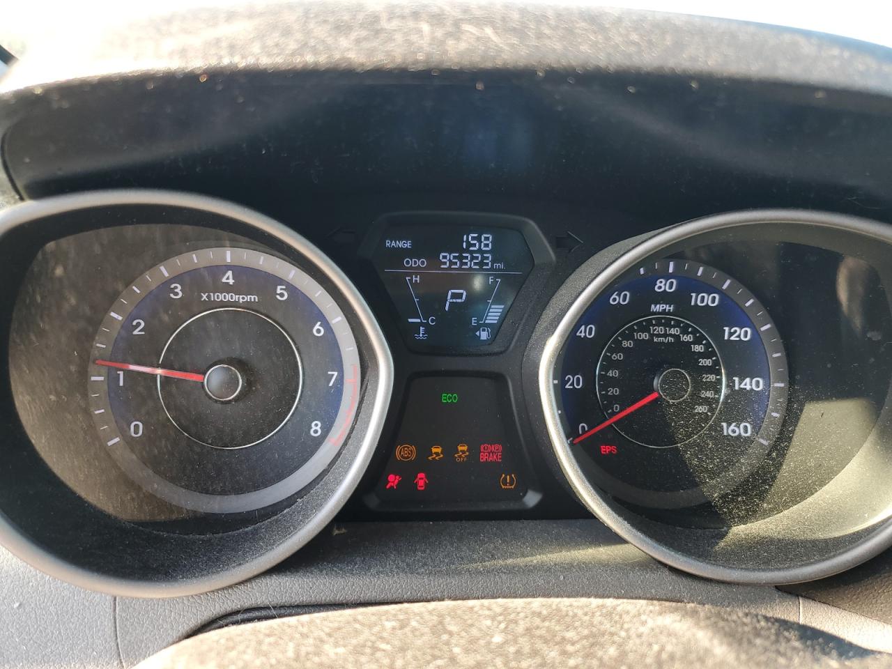 2013 Hyundai Elantra - Image 9