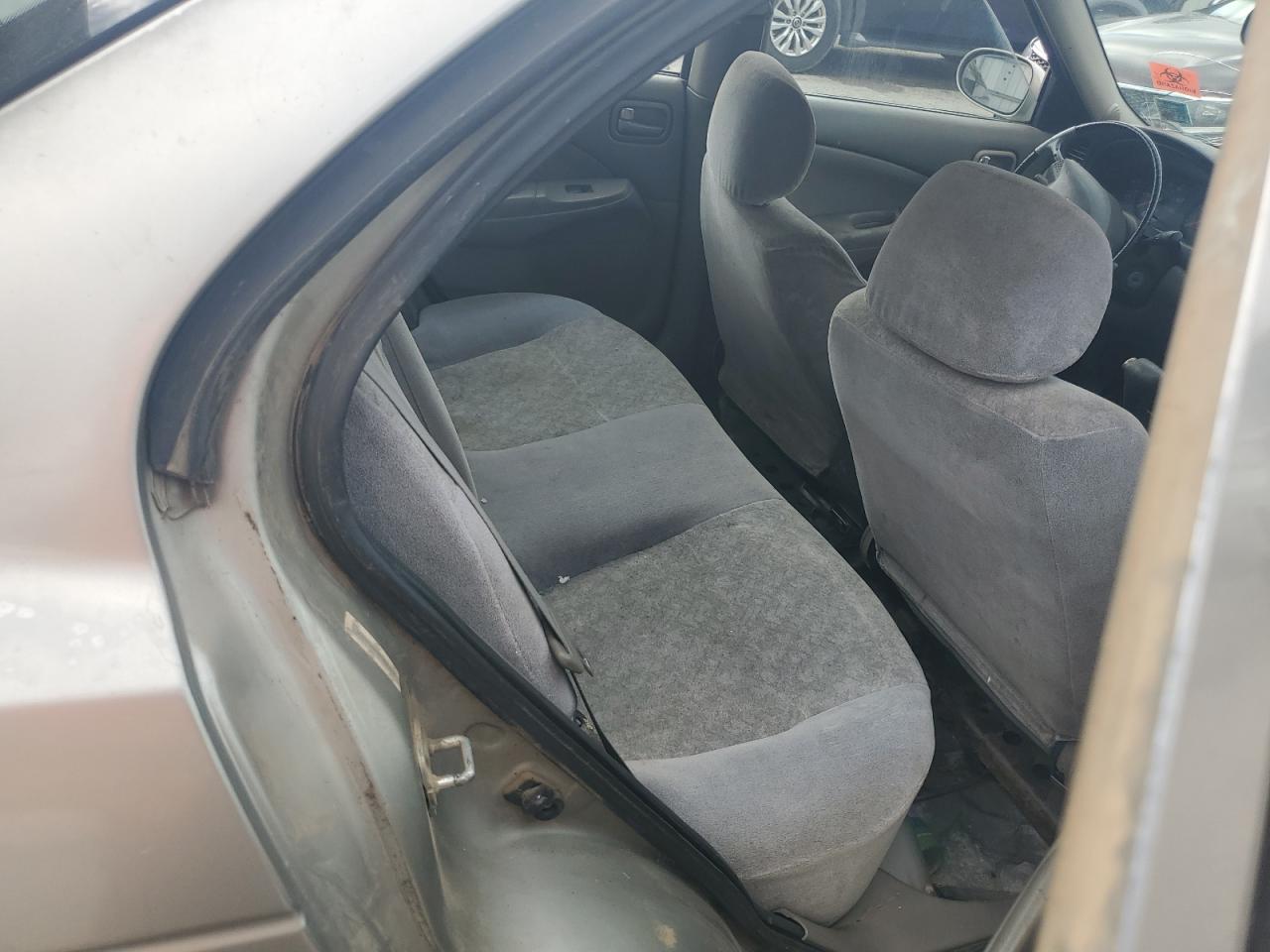 2004 Nissan Sentra - Image 11