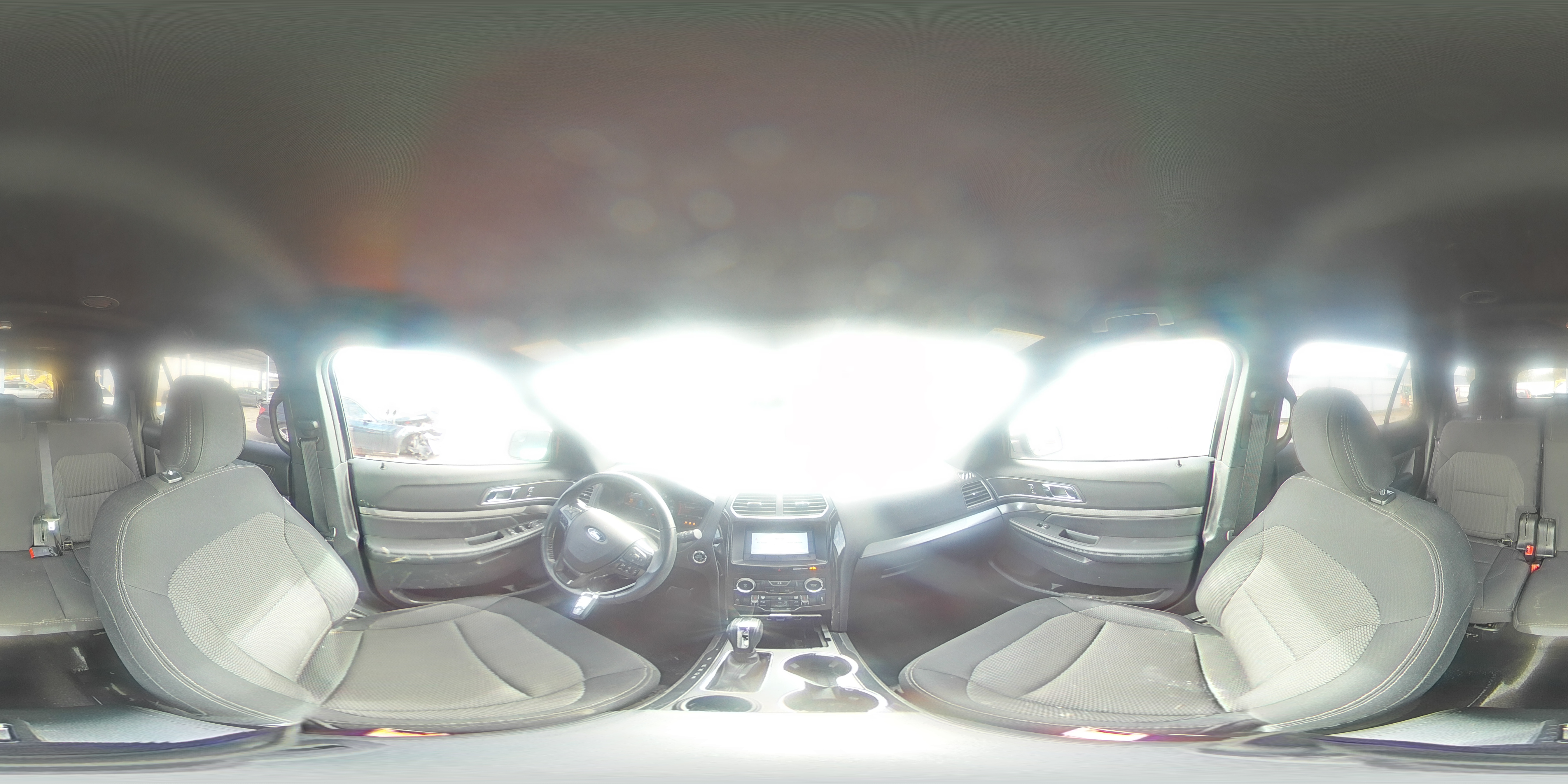 2018 Ford Explorer - Image 13
