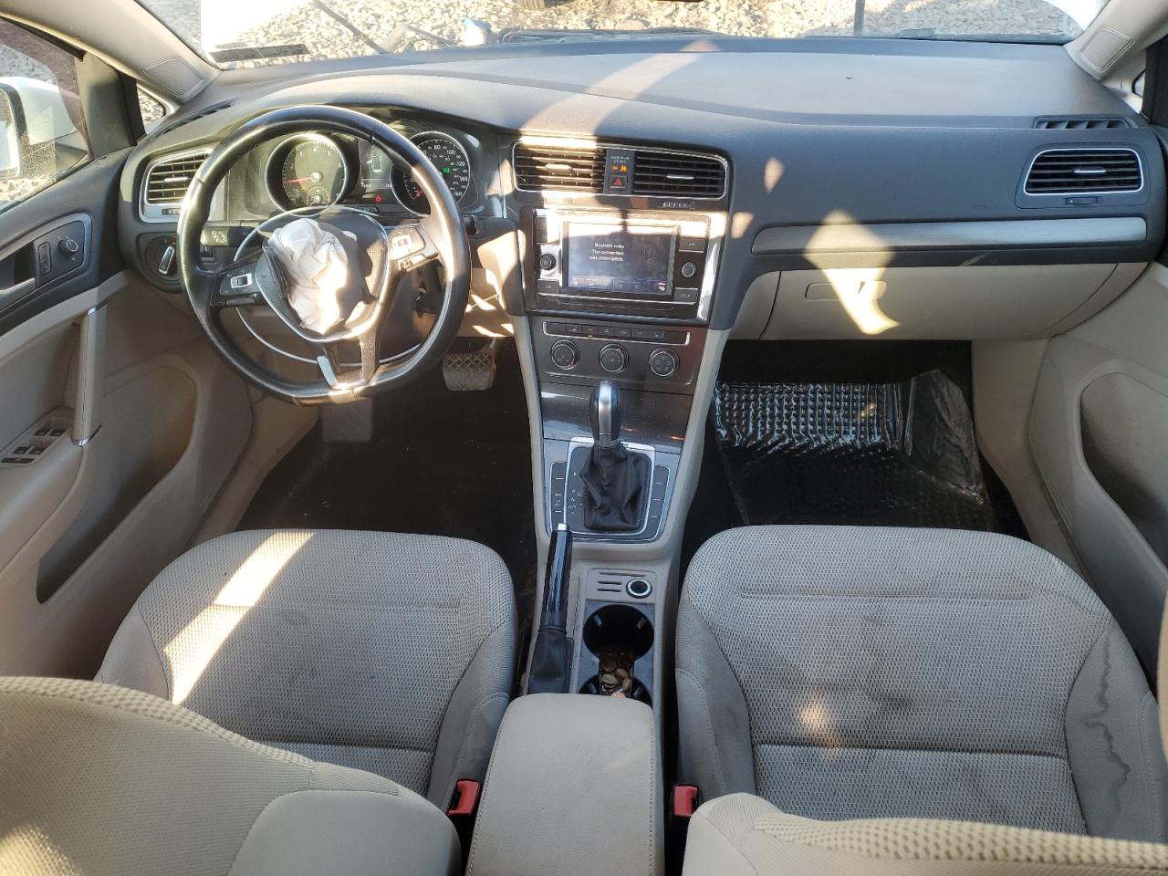 2018 Volkswagen Golf - Image 8