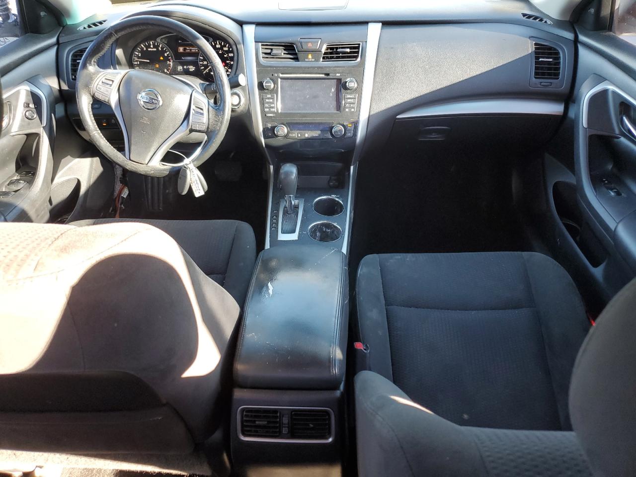 2015 Nissan Altima - Image 8