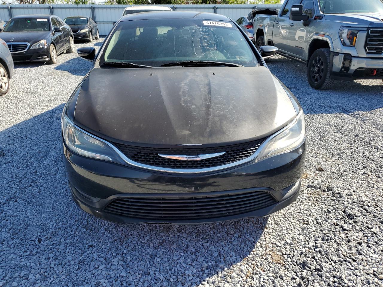 2016 Chrysler 200 - Image 5