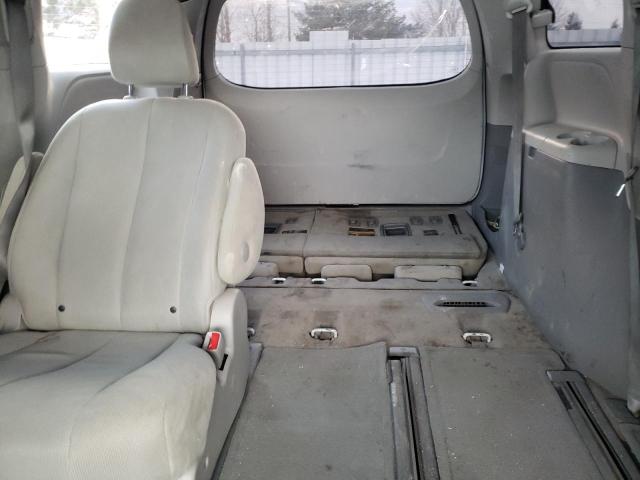 2013 TOYOTA SIENNA 