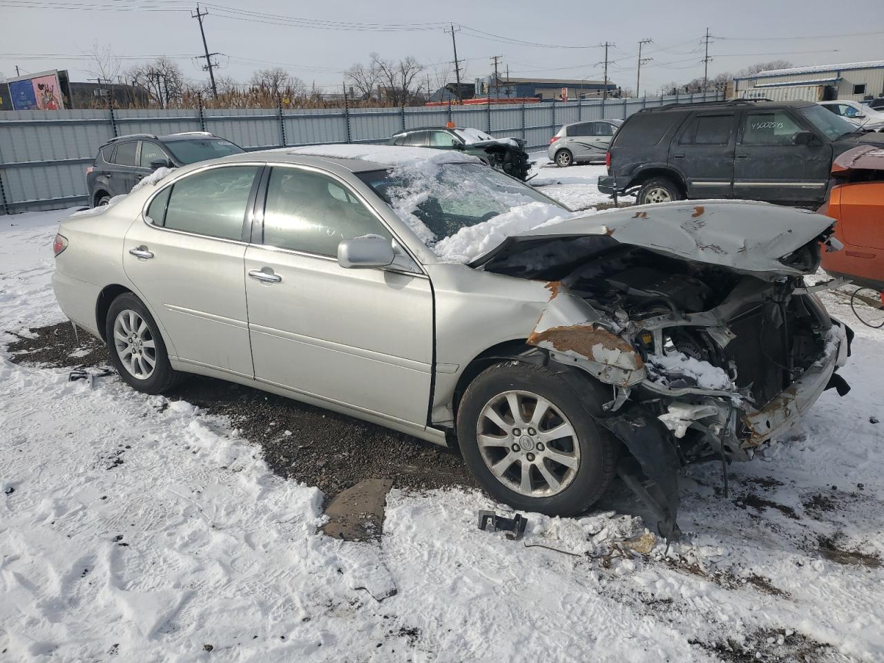 2004 Lexus ES - Image 4