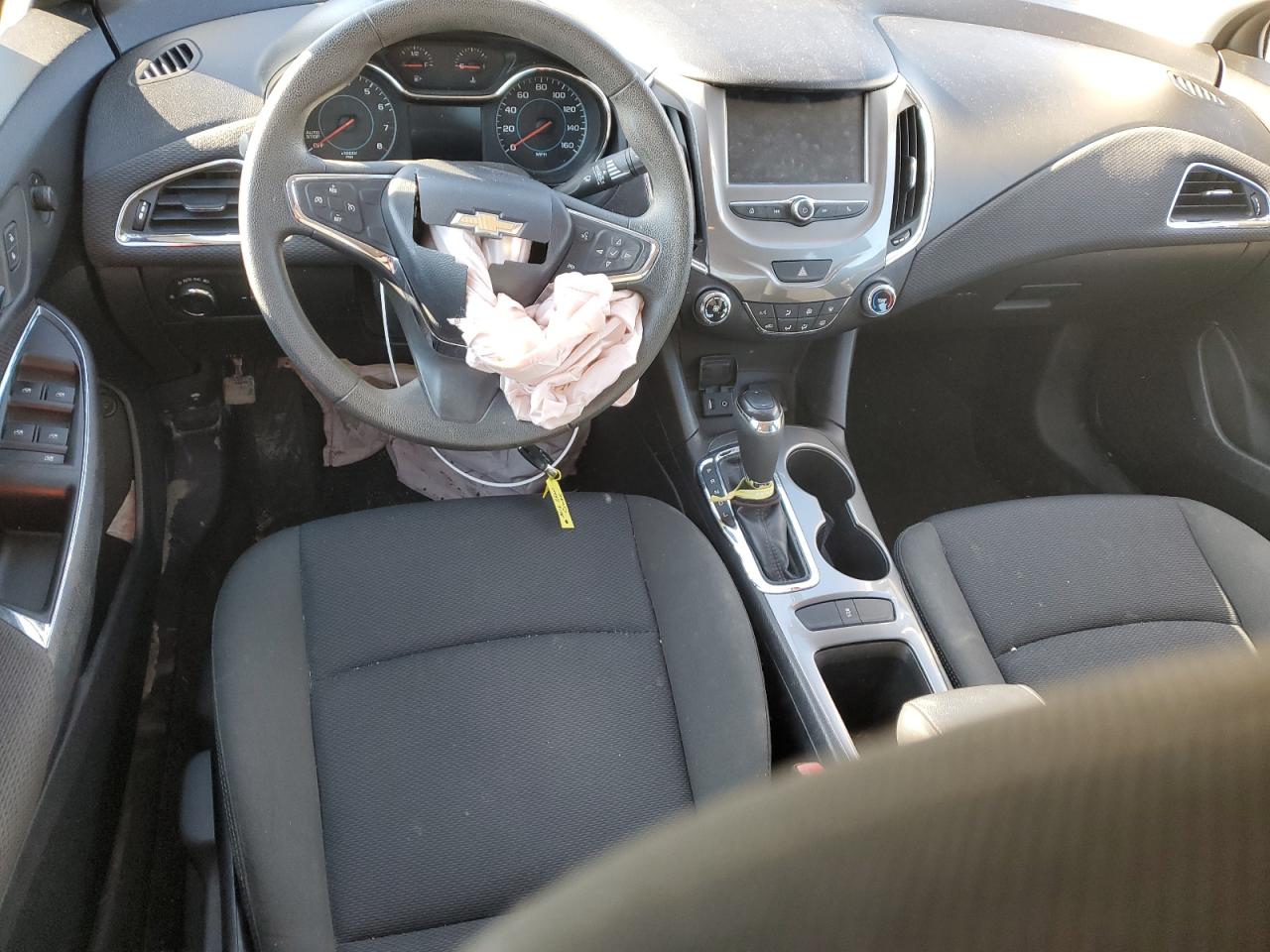 2016 Chevrolet Cruze - Image 8
