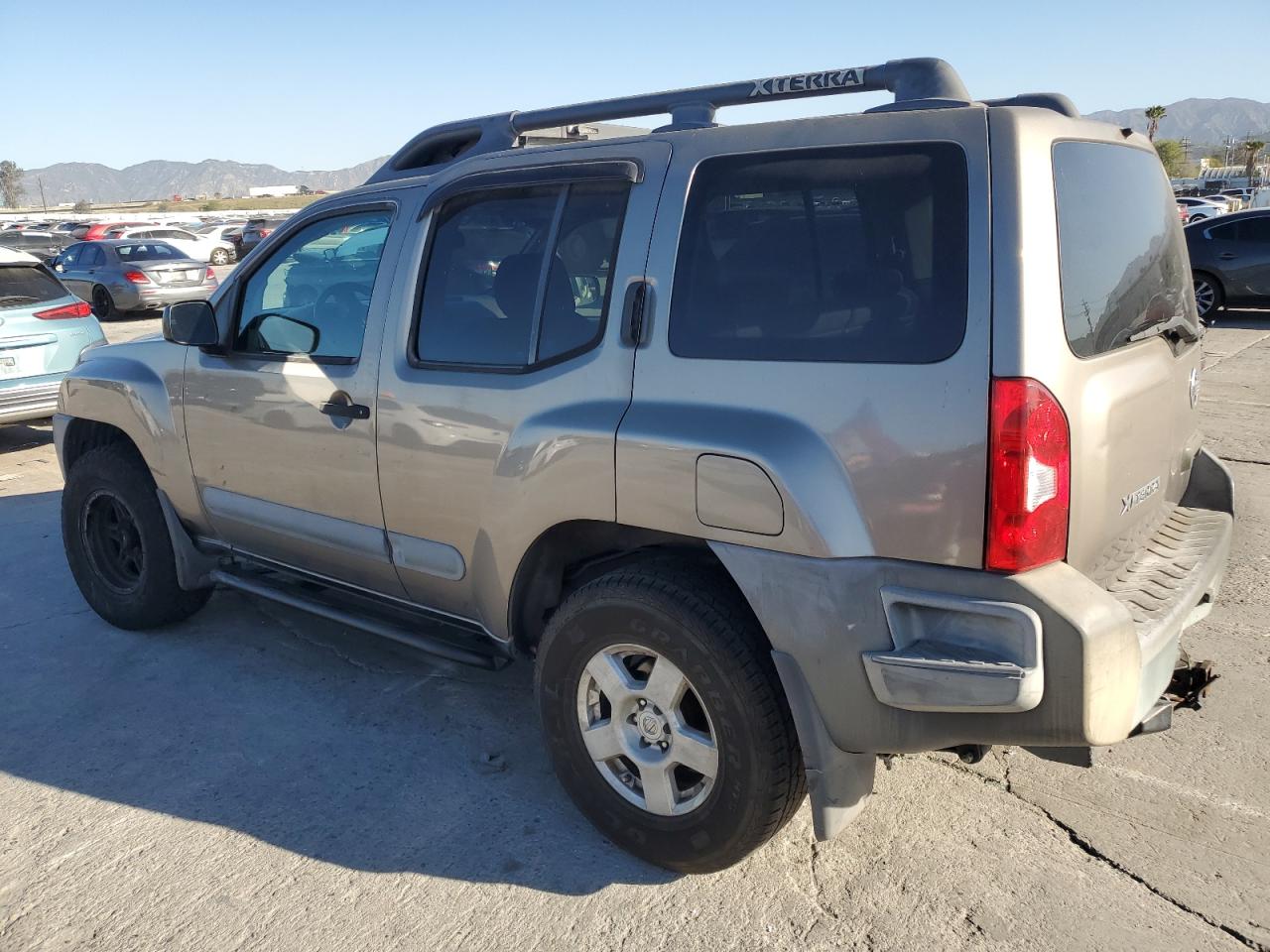 2005 Nissan XTerra - Image 2