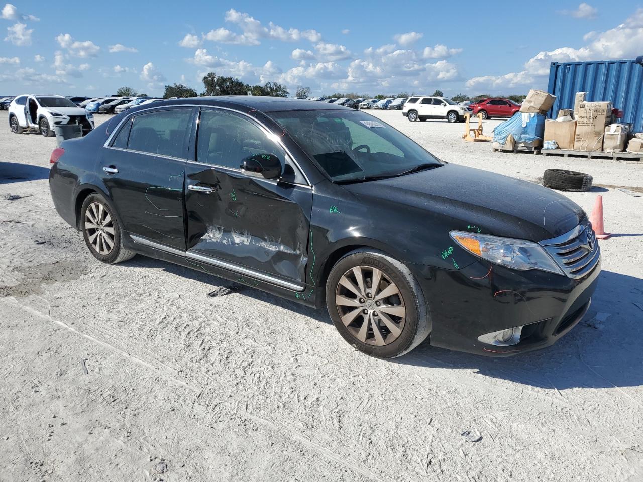 2011 Toyota Avalon - Image 4