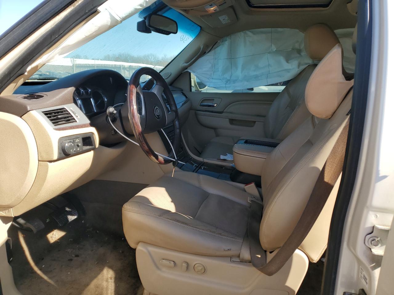2012 Cadillac Escalade - Image 7