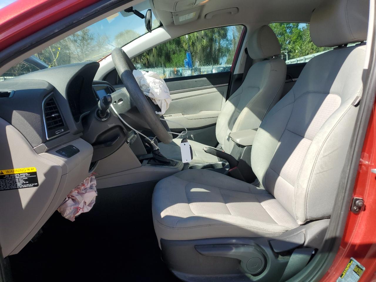 2017 Hyundai Elantra - Image 7