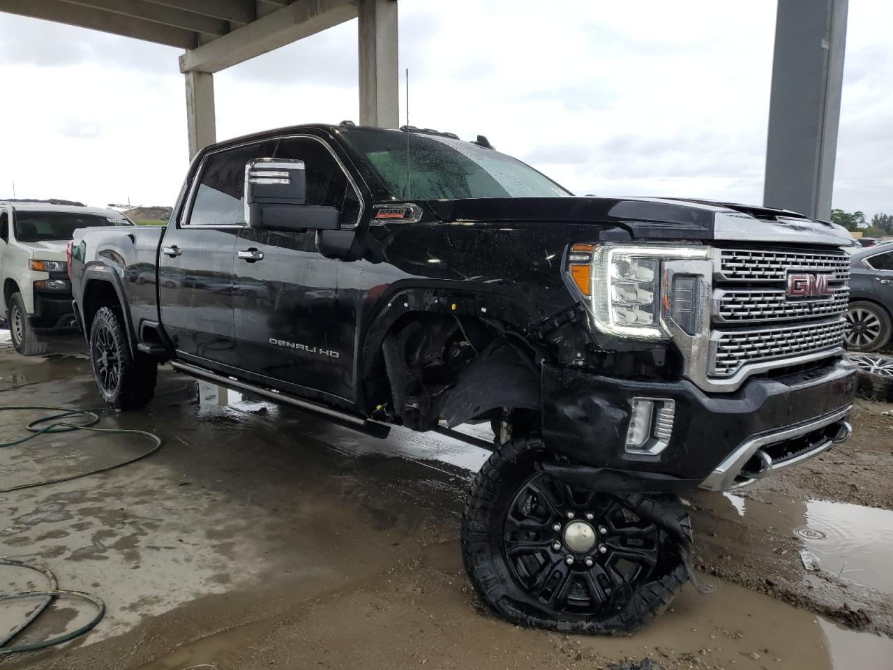 2021 GMC Sierra - Image 4