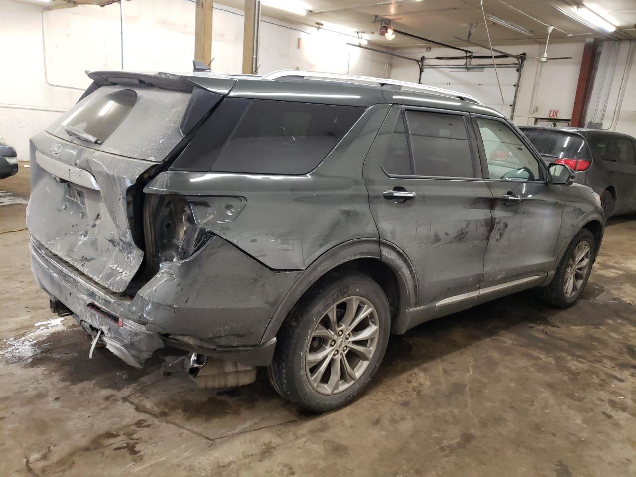 2022 Ford Explorer - Image 3