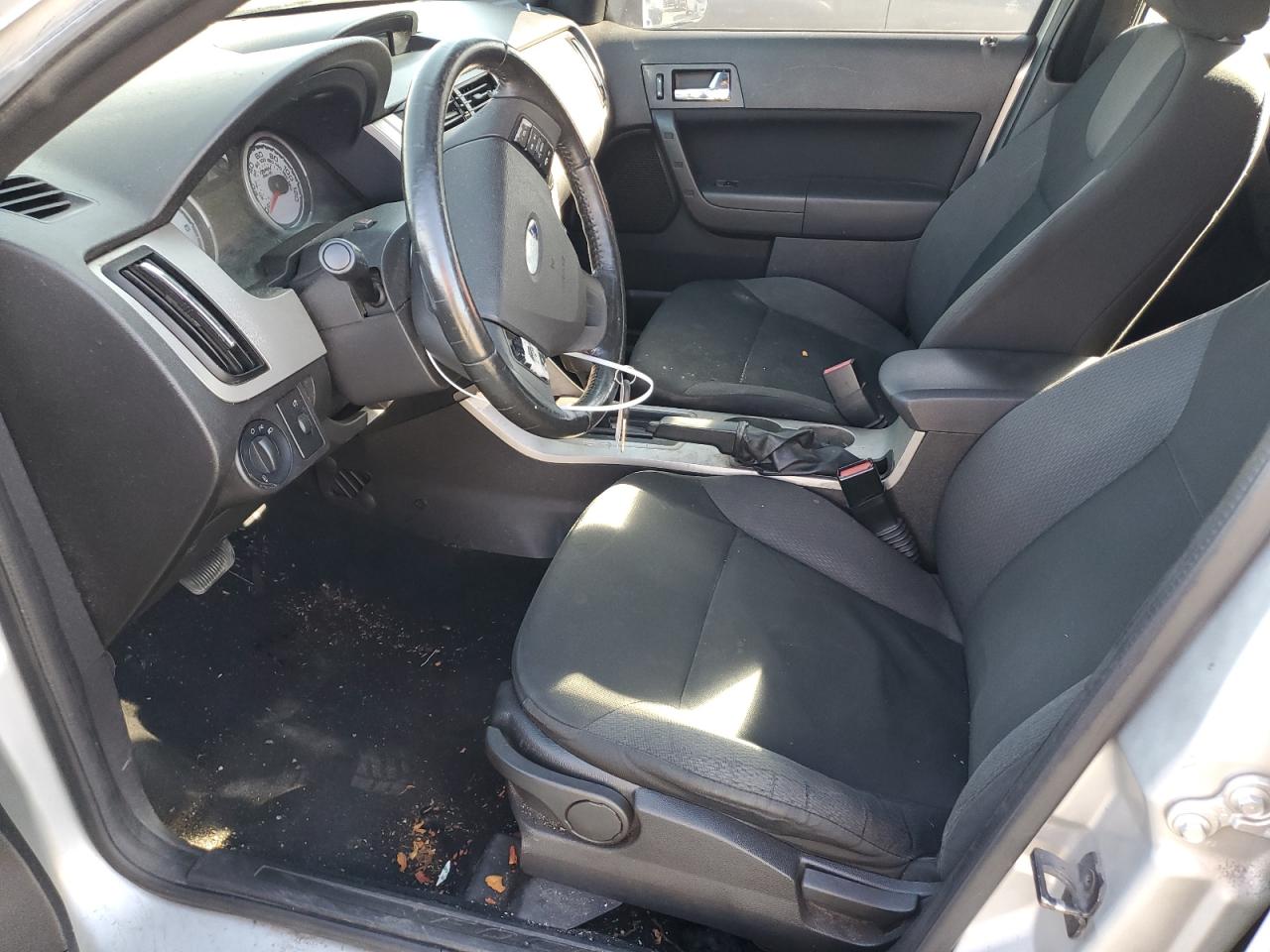 2009 Ford Focus - Image 7