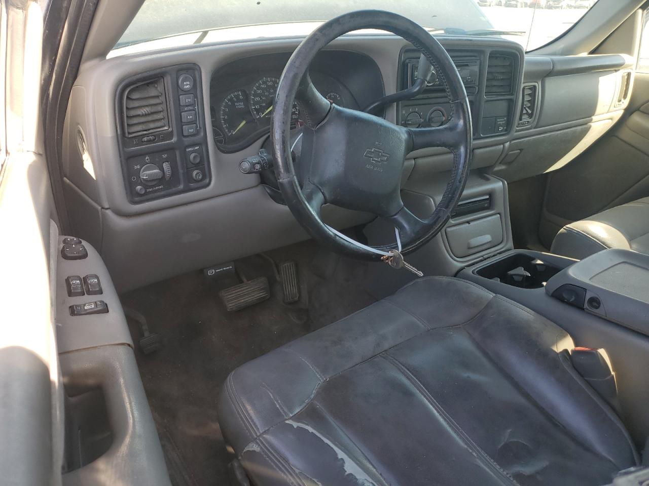 2000 Chevrolet Silverado - Image 8
