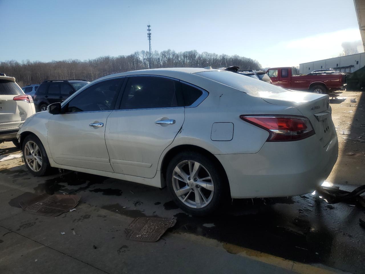 2013 Nissan Altima - Image 2