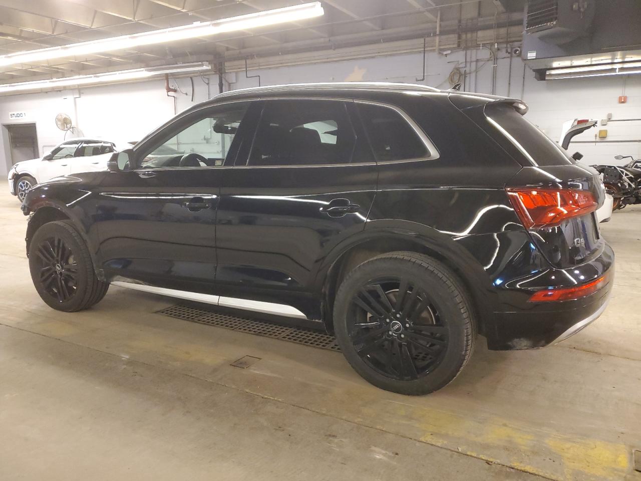 2018 Audi Q5 - Image 2