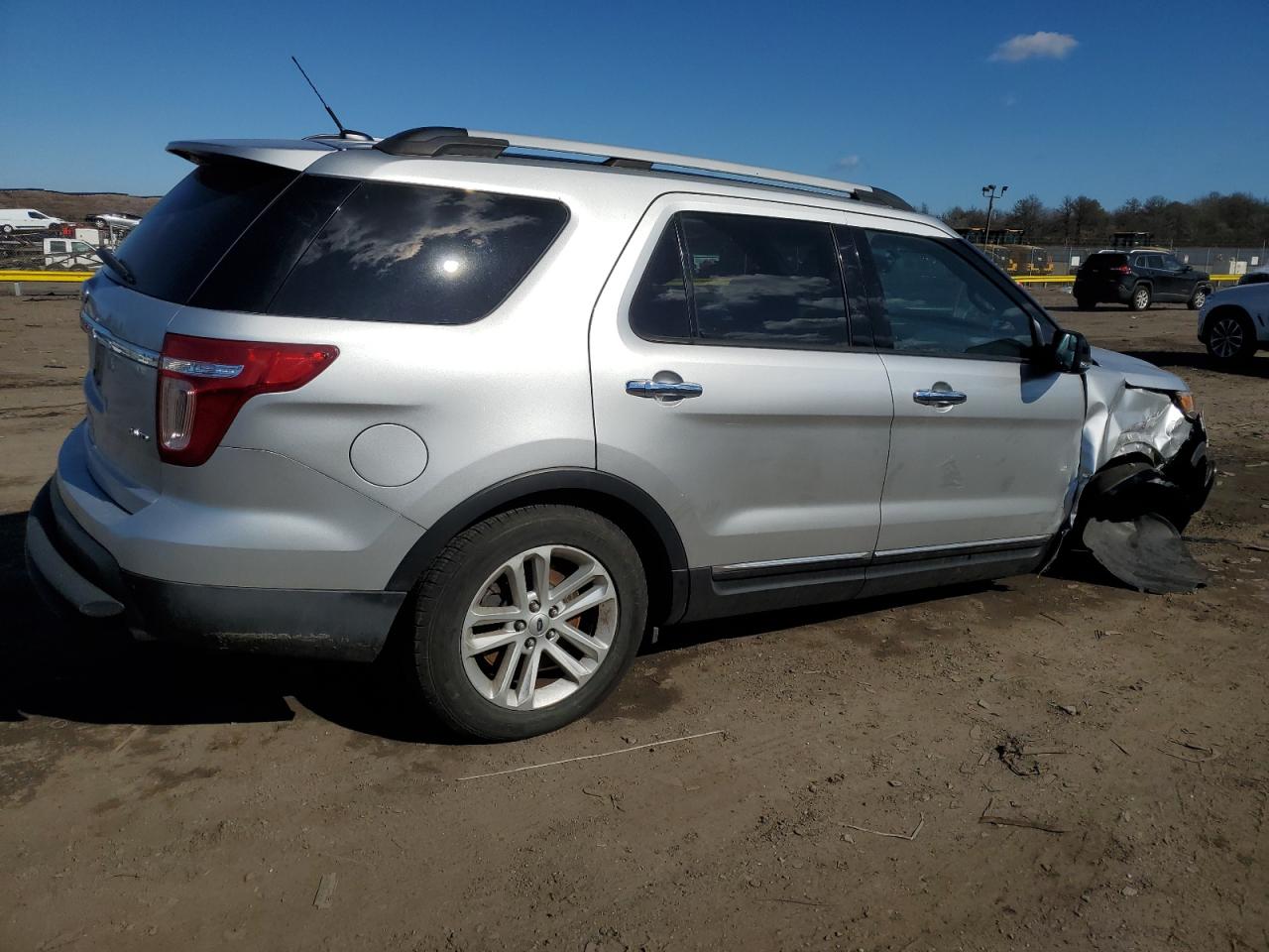 2015 Ford Explorer - Image 3