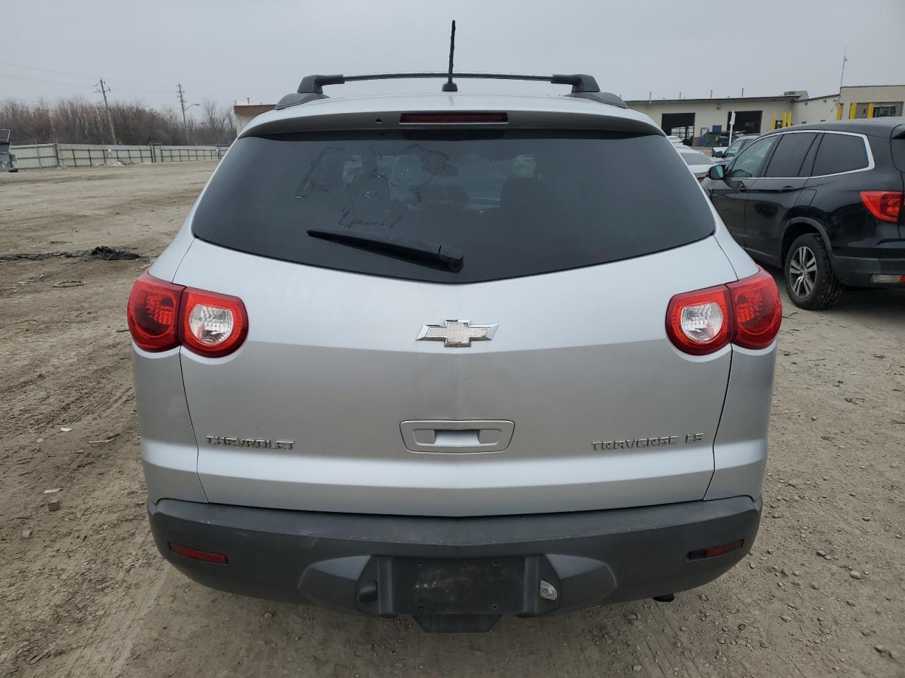 2009 Chevrolet Traverse - Image 6