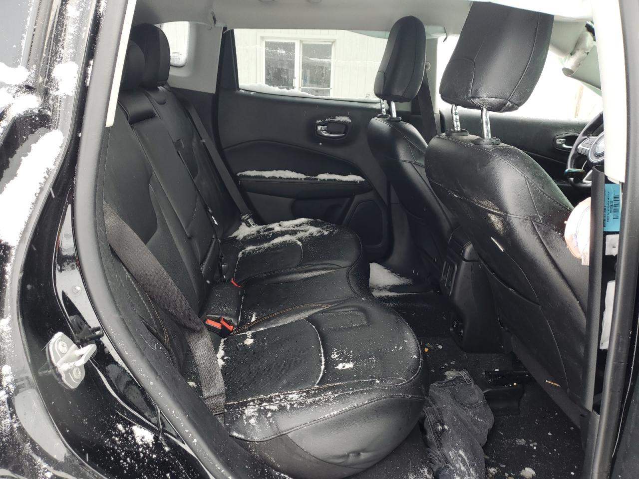 2020 Jeep Compass - Image 12