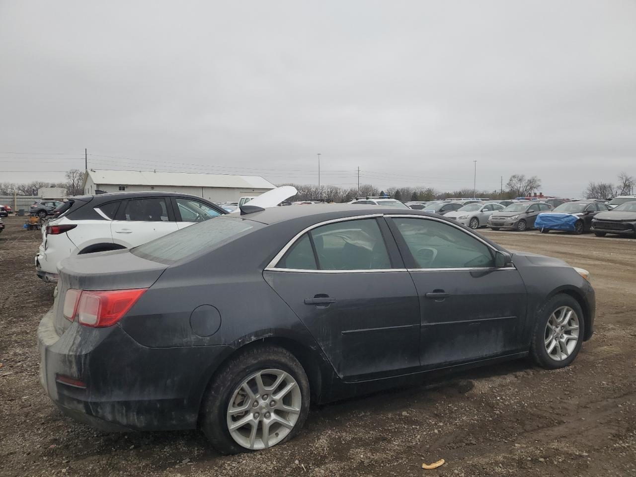 2015 Chevrolet Malibu - Image 3