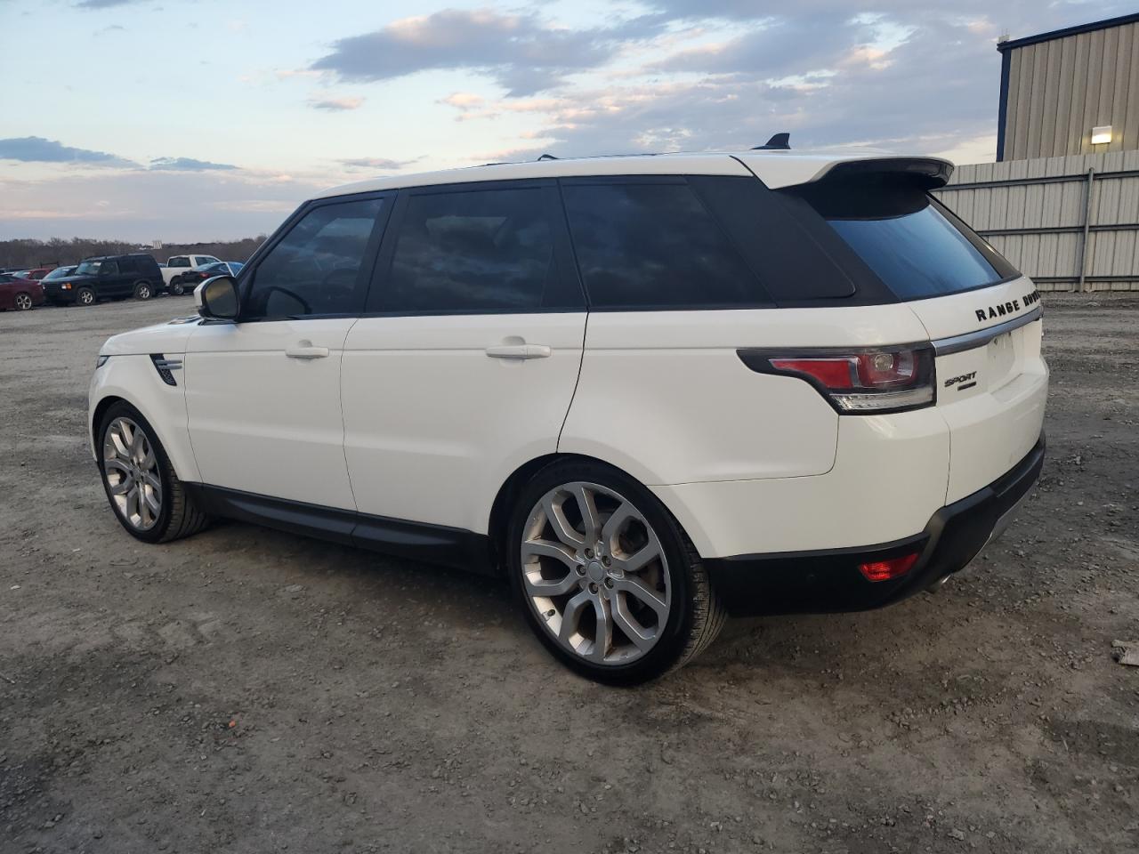 2016 Land Rover Range Rover - Image 2