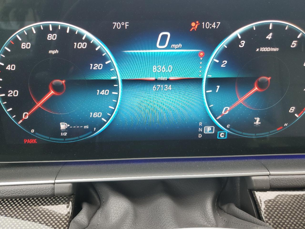 2020 Mercedes-Benz GLE - Image 9