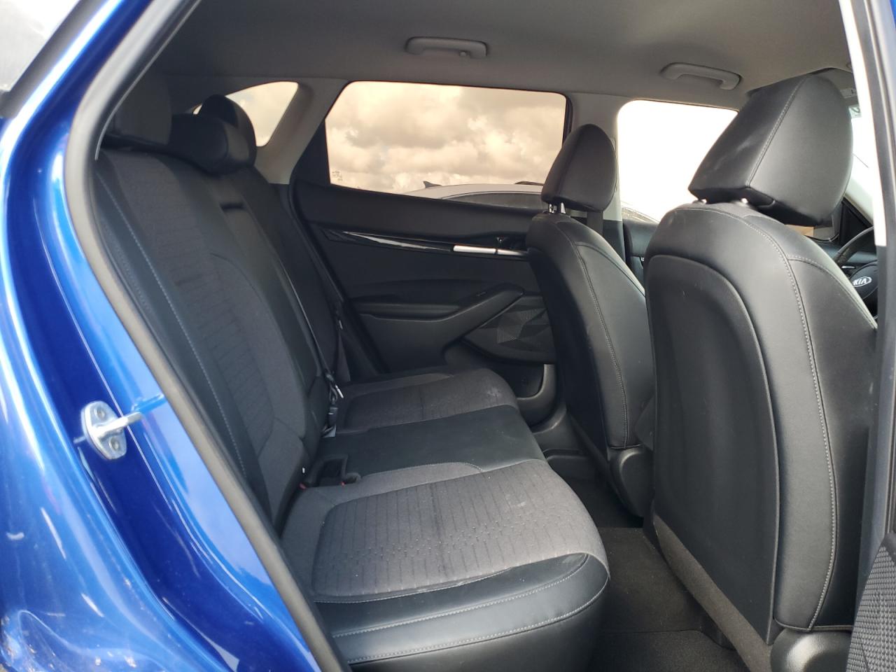 2021 Kia Seltos - Image 11