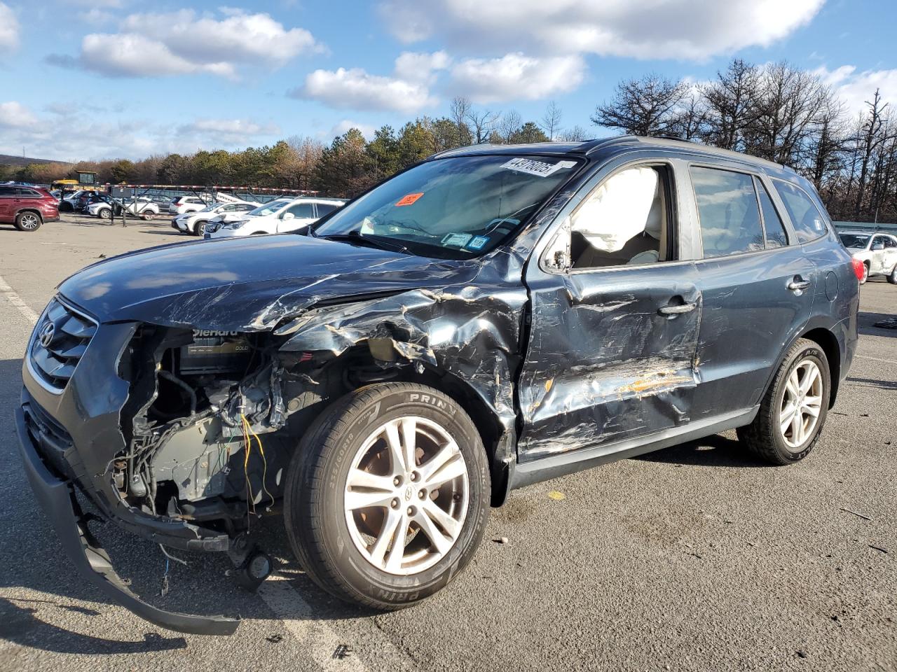 2011 Hyundai Santa Fe Limited for Sale in Brookhaven, NY - Front End
