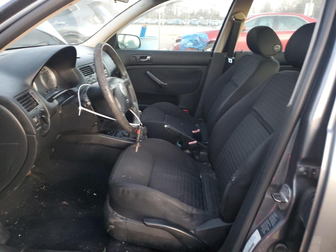 2004 Volkswagen Jetta - Image 7