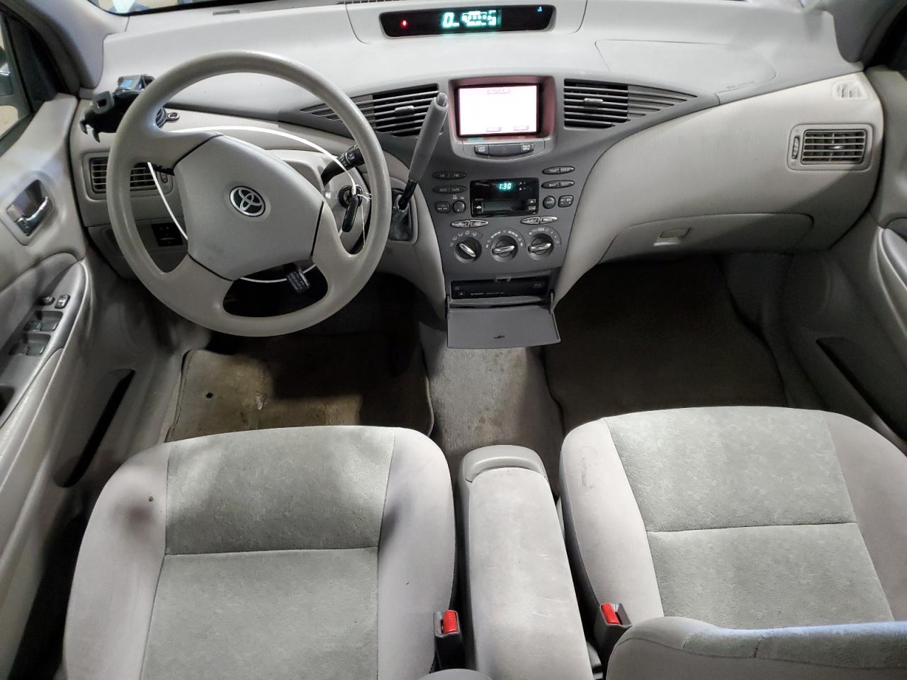 2002 Toyota Prius - Image 8