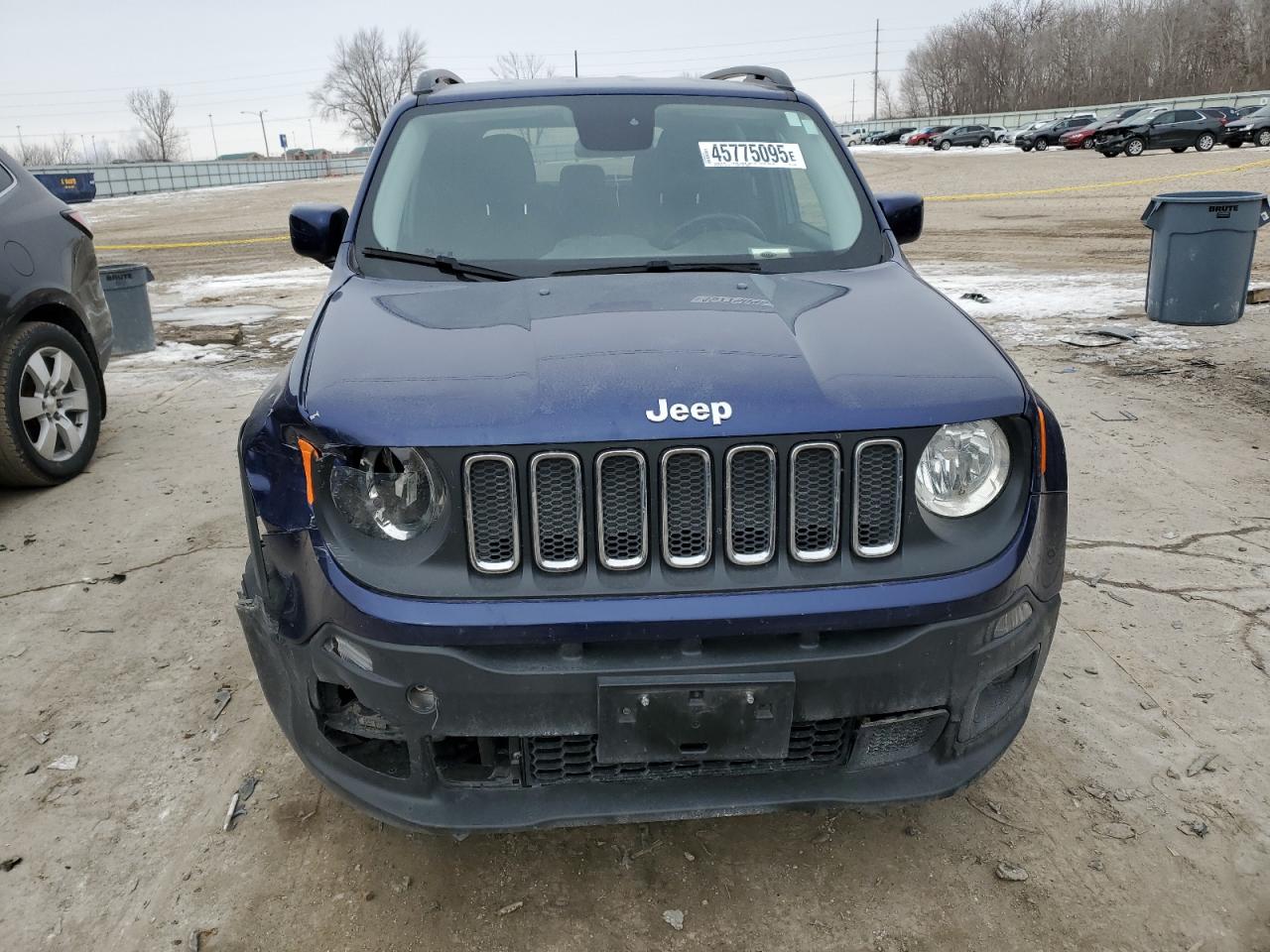2017 Jeep Renegade - Image 5