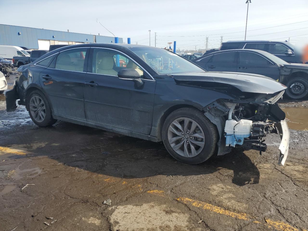 2019 Toyota Avalon - Image 4