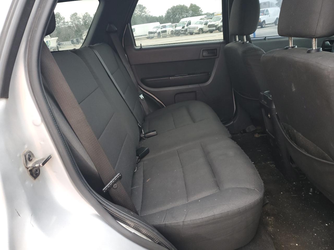2011 Ford Escape - Image 10