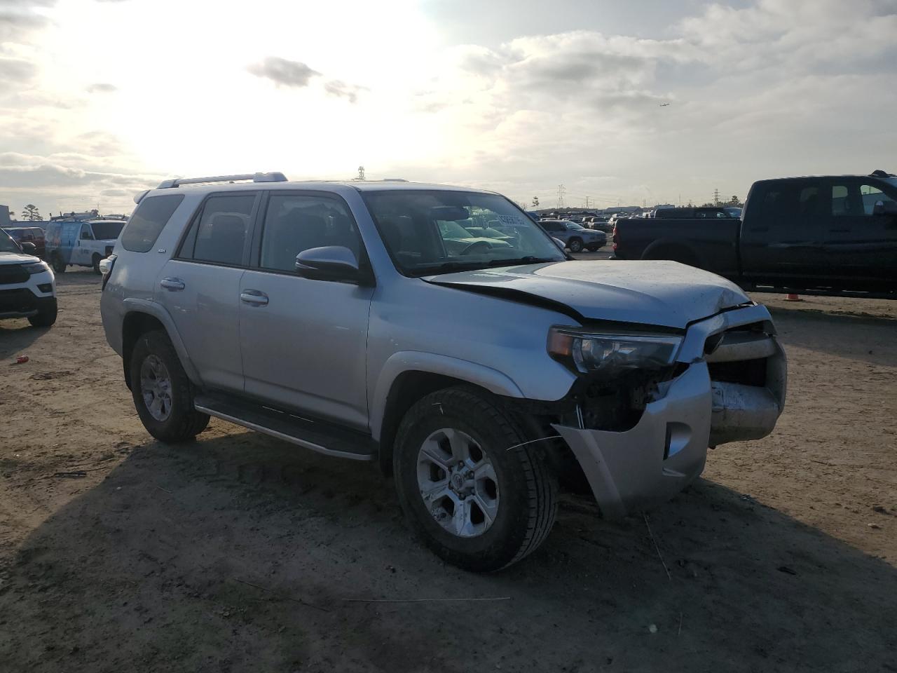 2014 Toyota 4Runner - Image 4